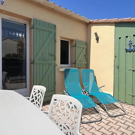 T2 Mezzanine Renovee Climatisee 5p Proche Grande Plage, Terrasse, Parking Prive - Fr-1-799-36 * Le Barcares